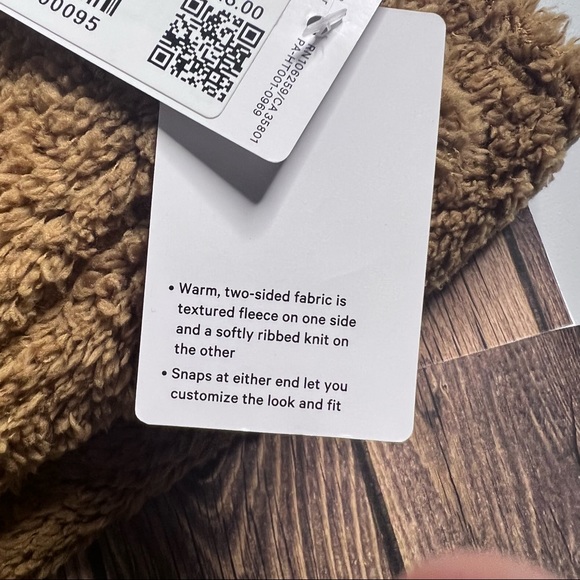 Lululemon Customizable Snap Scarf Skinny *Fleece NWT Bold Beige - Picture 10 of 11